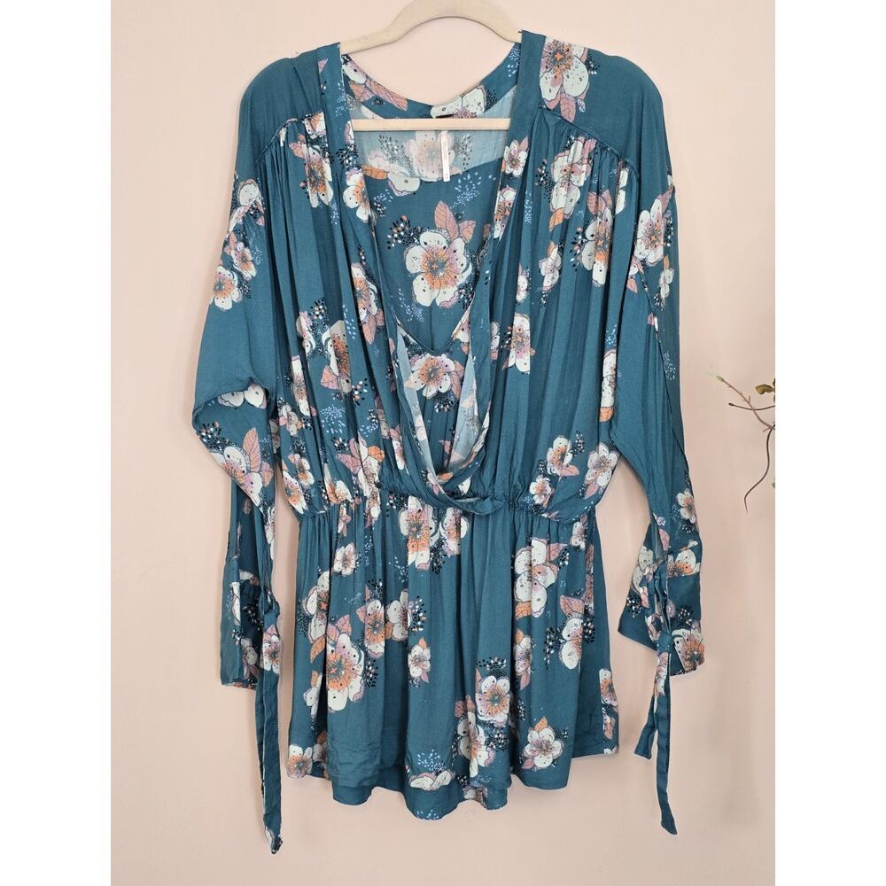 Free People Teal Blue Floral V-Neck Top Ties at Sleeve Cuffs, Size M Fairycore